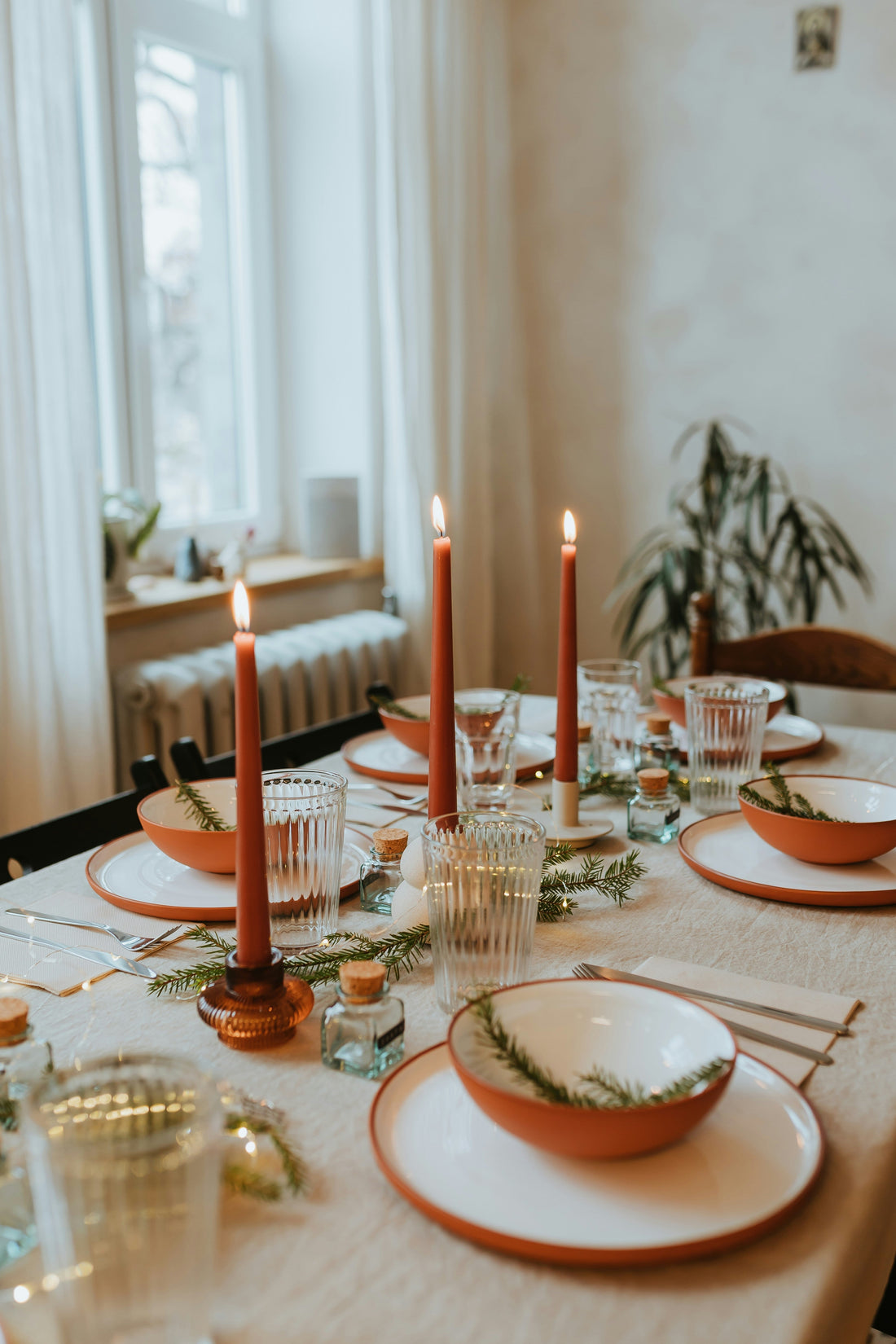 What a Host Home: Thanksgiving Tablescape Modern and Rustic Style