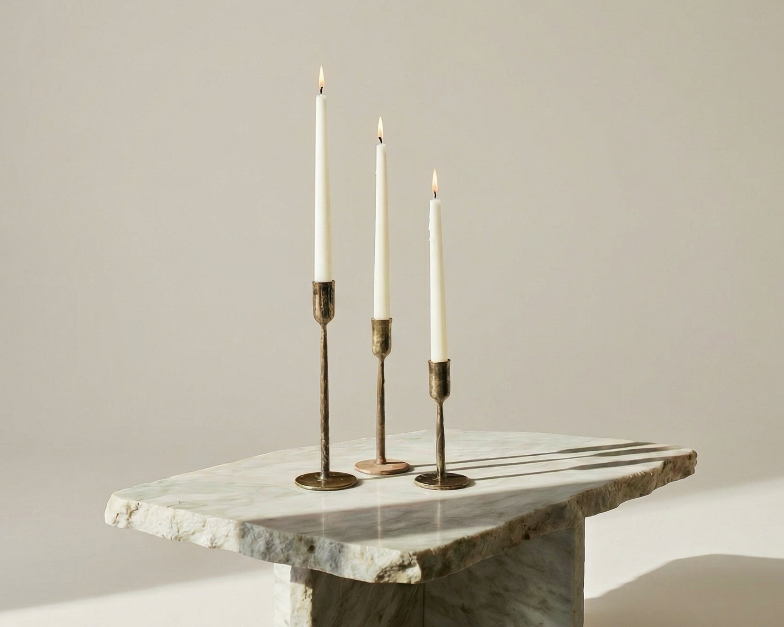 What a host Home Decorative Ceramic Bunnies for Easter Season with Iron Gold Candle Holders Set