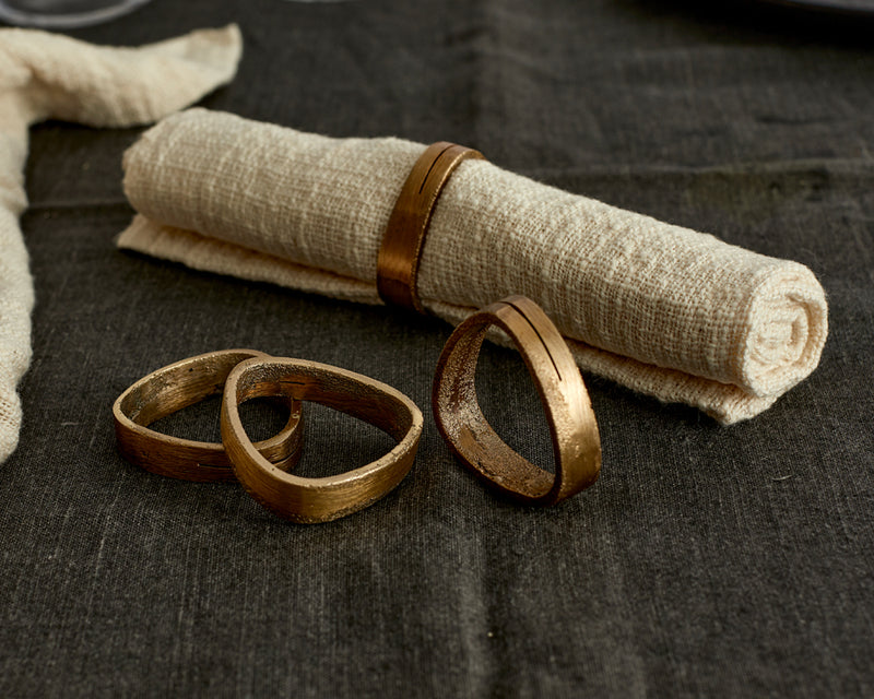 What a Host Home: Brass Gold Napkin Rings Set