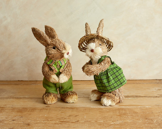What a Host Home Decor: Straw Easter Bunnies. Seasonal Easter decoration.