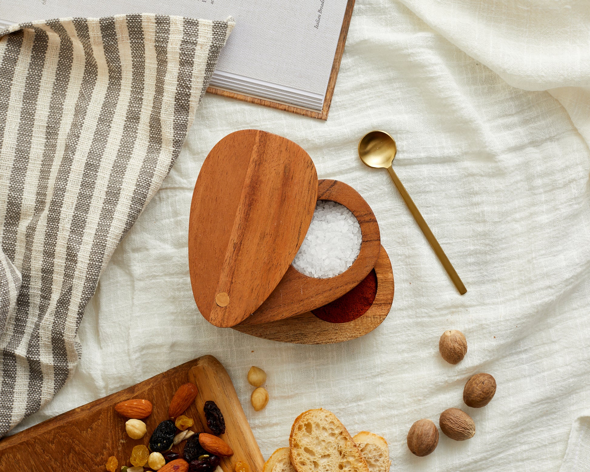Wood Pinch Pot with Double Compartment Modern Style Kitchen Accessories from What a Host Home
